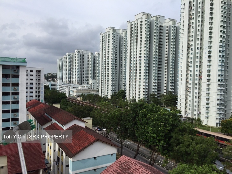 Bukit Batok Street 31 thumbnail photo
